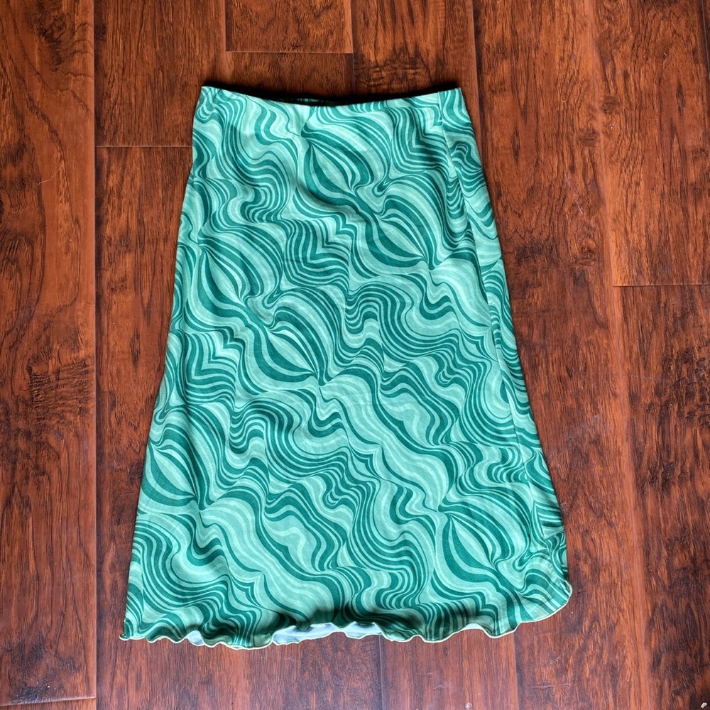 green bodycon skirt